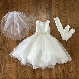 Size 6 Flower Girl / First Communion Gorgeous Dress, Rhinestone Veil and Tights